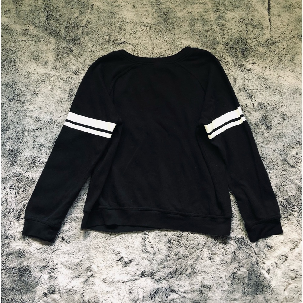 Sweater - Picture 2 of 6